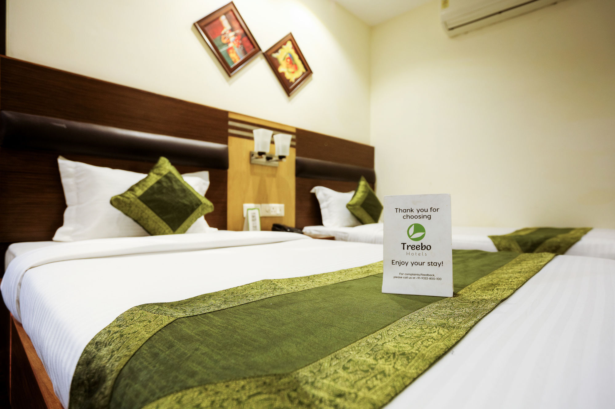 Treebo White Castle, Gurgaon Hotel Exterior foto